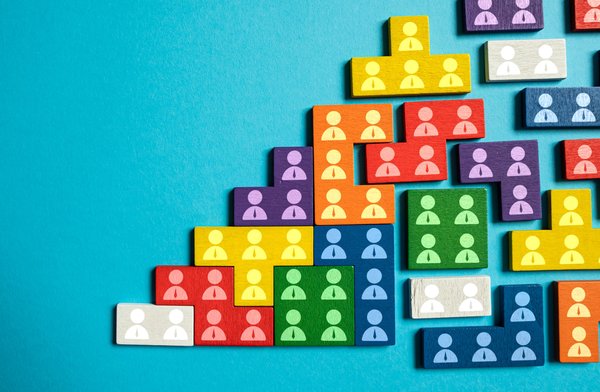 What Is the Best Approach for UK Educational Toys Sellers to Expand Their Online Presence?