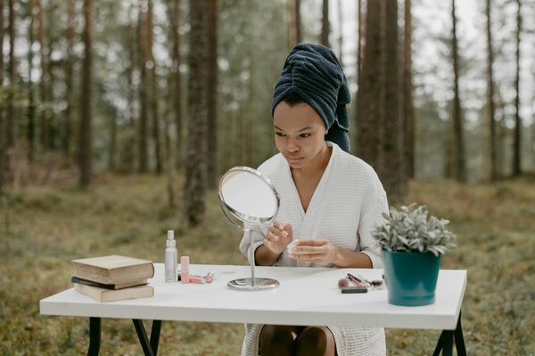 What Are the Health Benefits of Forest Bathing for Urban Residents?